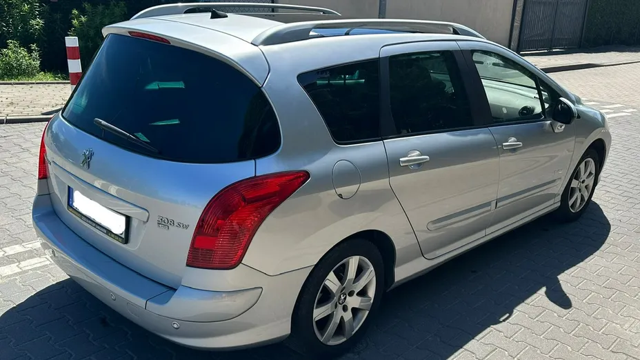 PEUGEOT 308 -