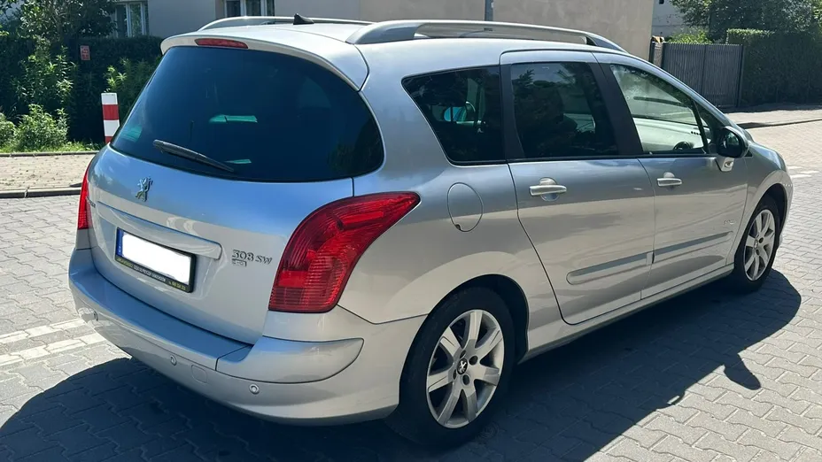 PEUGEOT 308 -