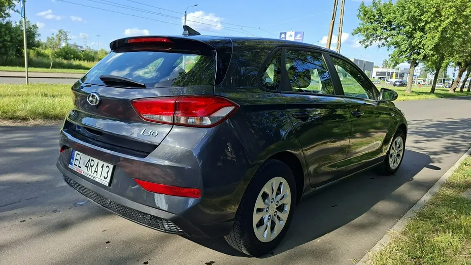 HYUNDAI i30 -