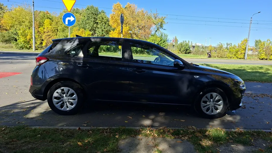 HYUNDAI i30 -