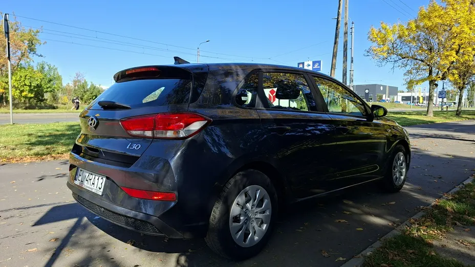 HYUNDAI i30 -