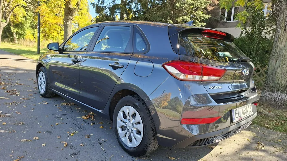 HYUNDAI i30 -