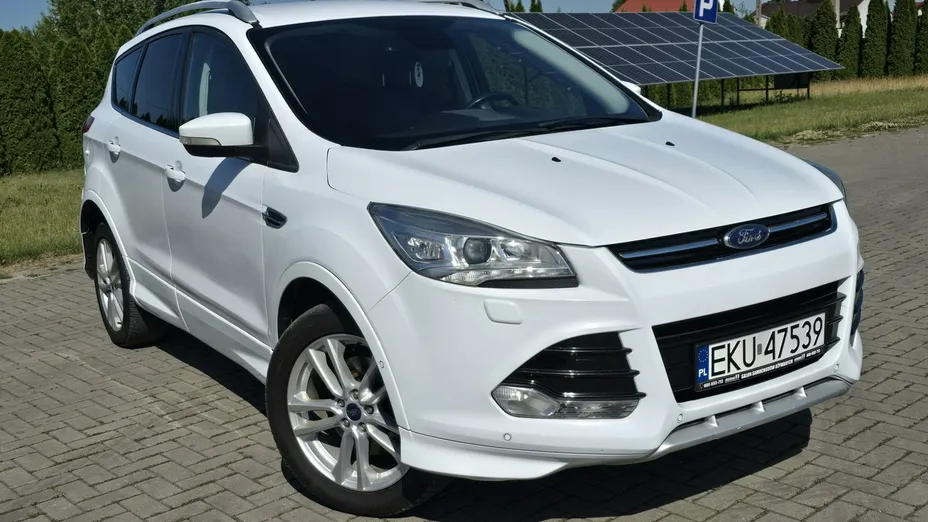 FORD Kuga -