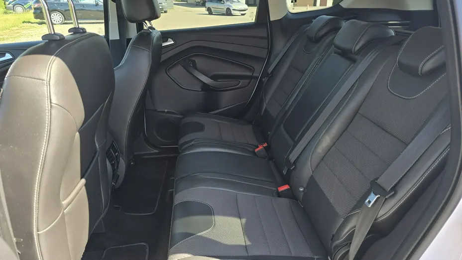 FORD Kuga -