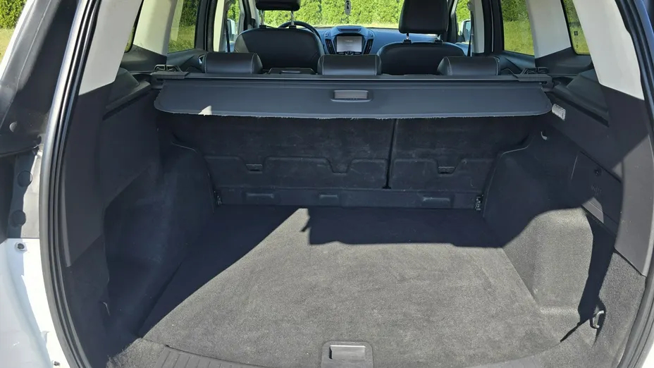 FORD Kuga -