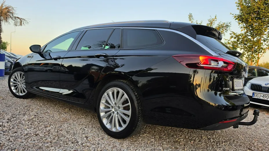 OPEL Insignia -