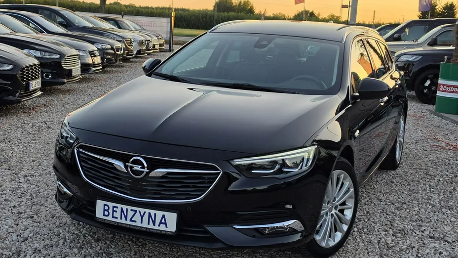 OPEL Insignia -