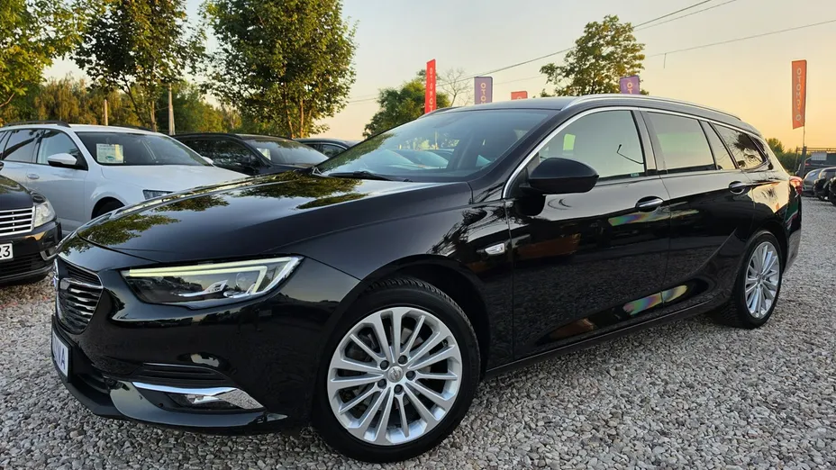 OPEL Insignia -