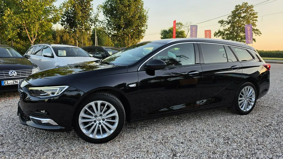 OPEL Insignia -