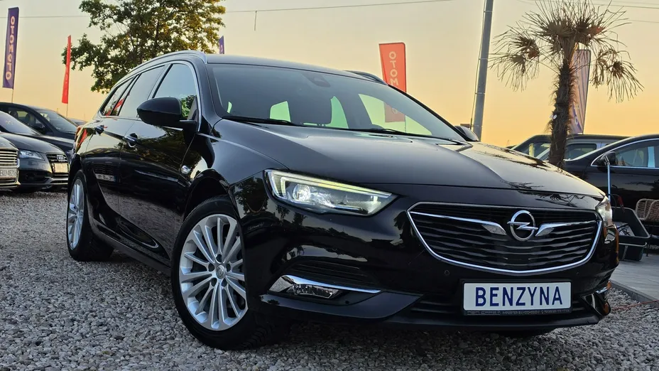 OPEL Insignia -