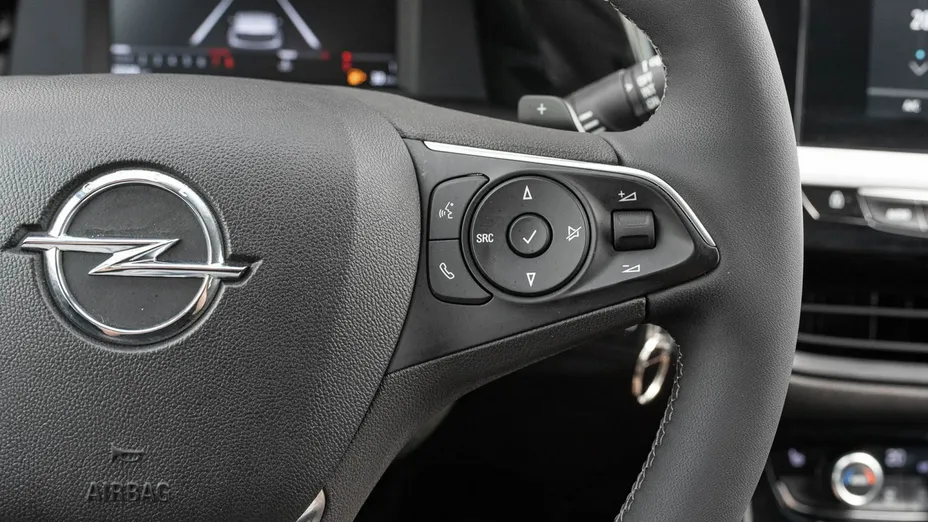 OPEL Grandland X -