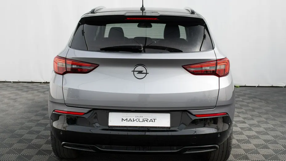 OPEL Grandland X -