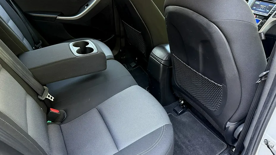 HYUNDAI i30 -