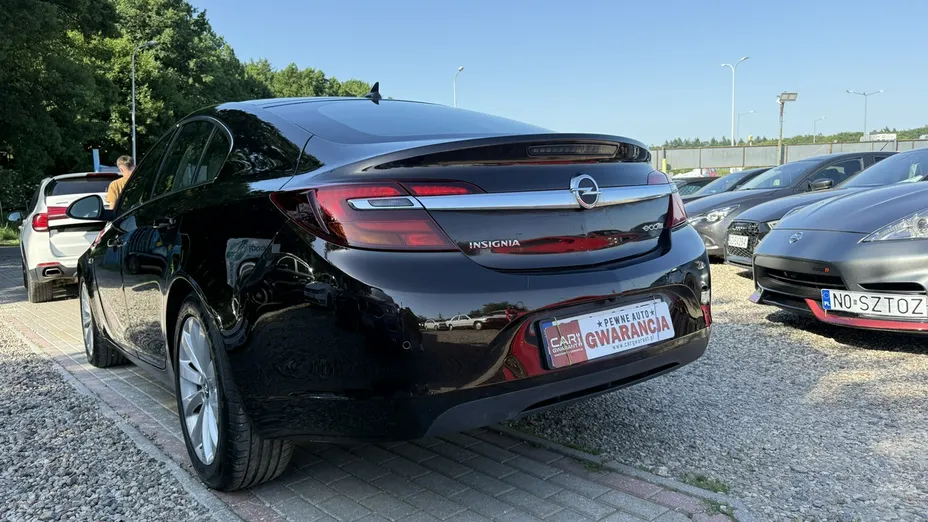 OPEL Insignia -