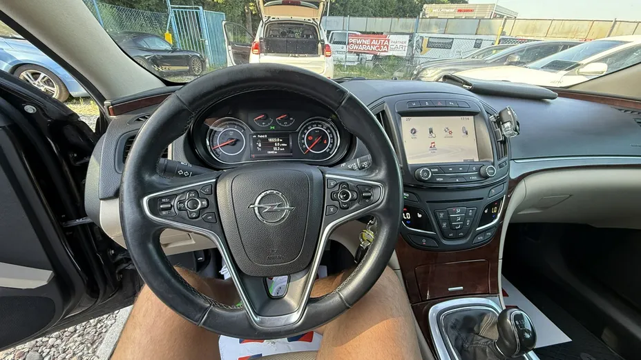 OPEL Insignia -