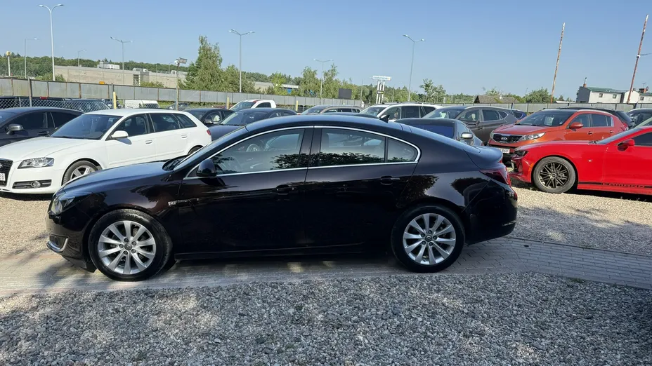OPEL Insignia -