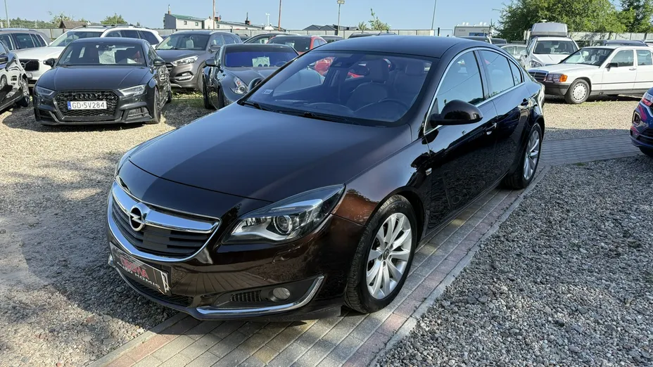 OPEL Insignia -