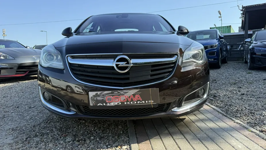 OPEL Insignia -