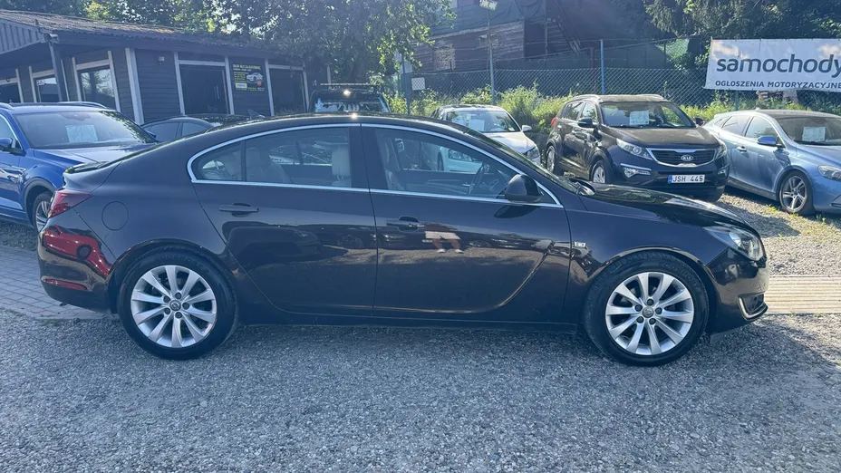 OPEL Insignia -