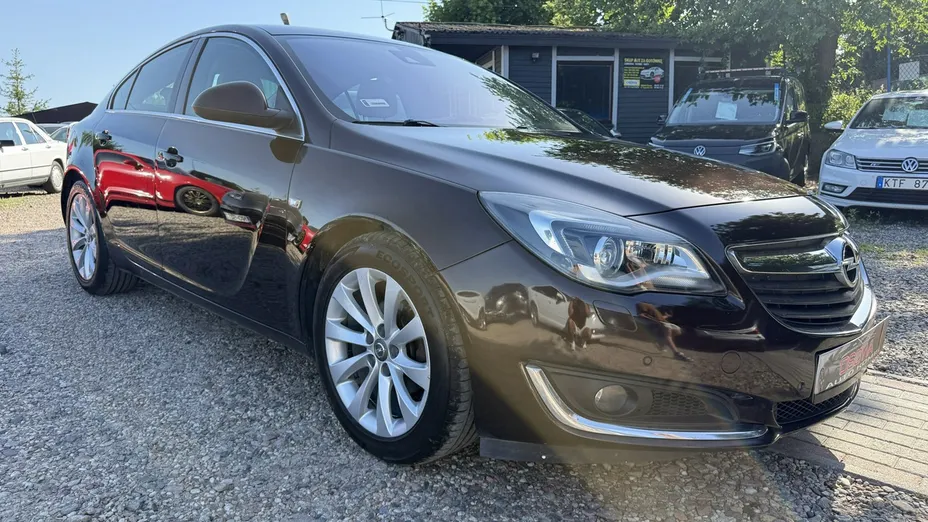OPEL Insignia -