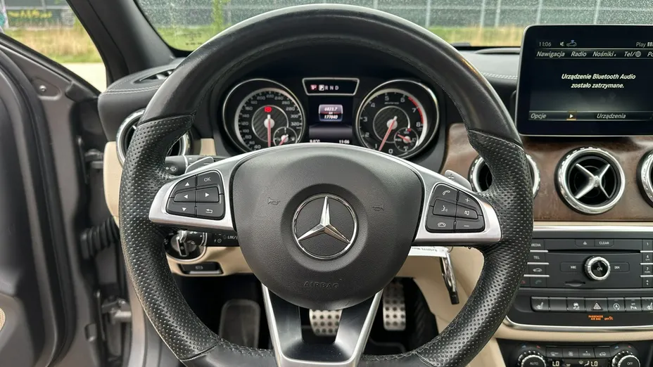 MERCEDES-BENZ GLA -
