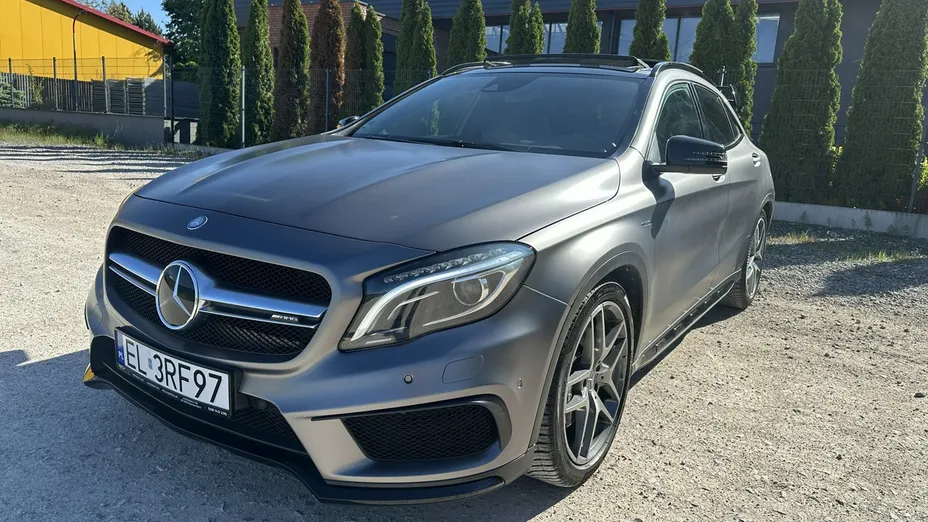 MERCEDES-BENZ GLA -