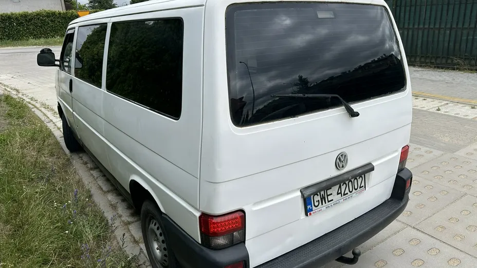 VOLKSWAGEN Transporter -