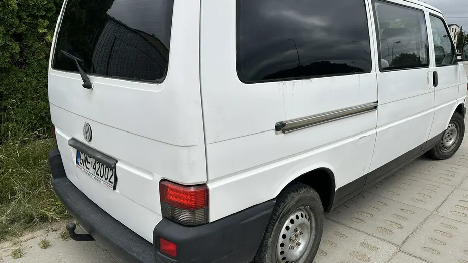 VOLKSWAGEN Transporter -