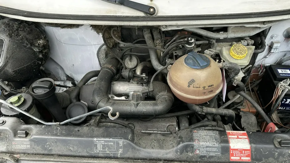 VOLKSWAGEN Transporter -