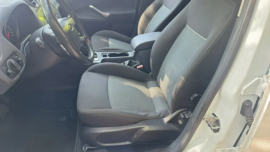 FORD Mondeo -