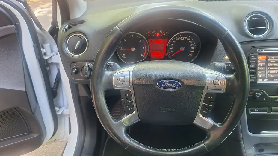 FORD Mondeo -