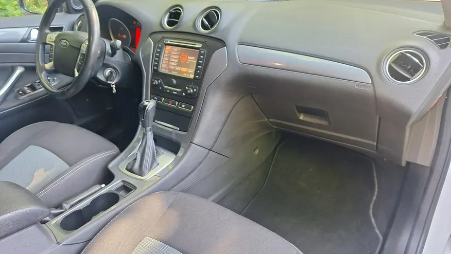 FORD Mondeo -