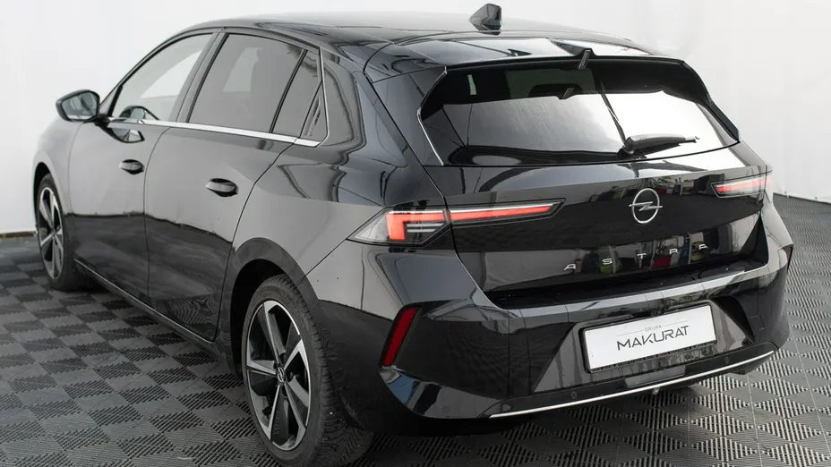 OPEL Astra -