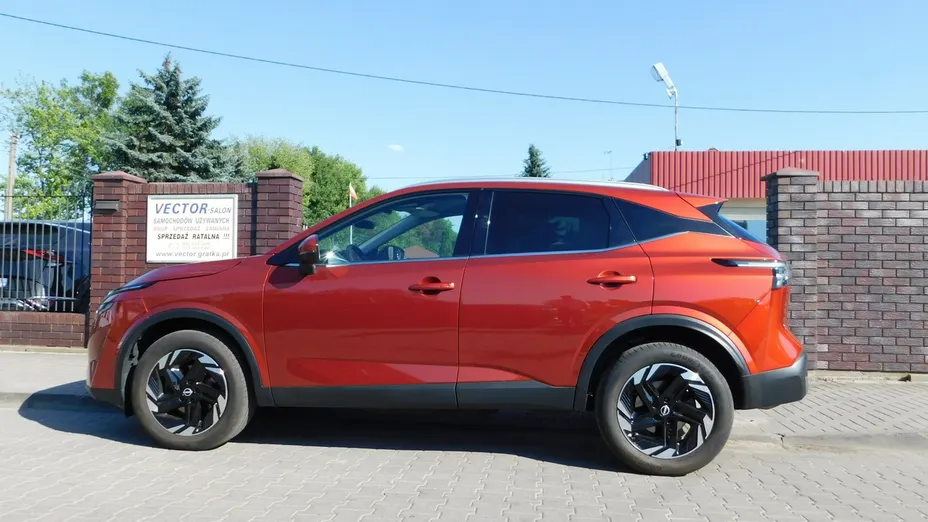 NISSAN Qashqai -
