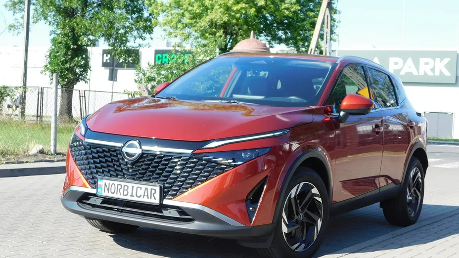 NISSAN Qashqai -