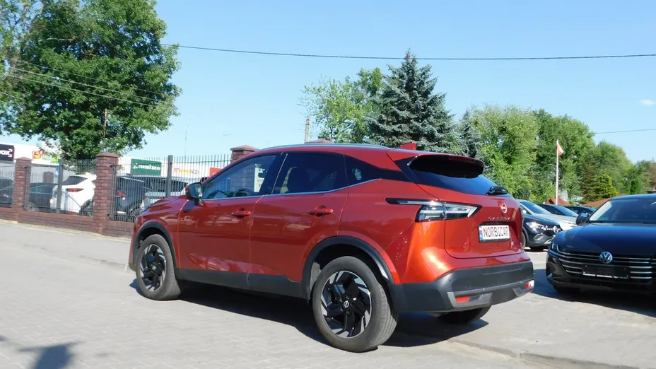 NISSAN Qashqai -