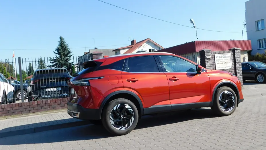 NISSAN Qashqai -