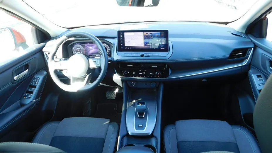 NISSAN Qashqai -