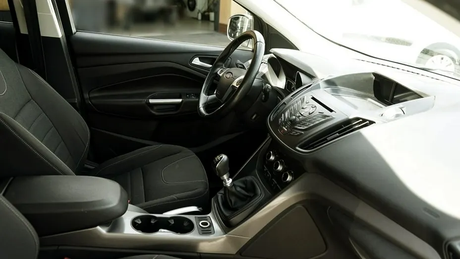 FORD Kuga -