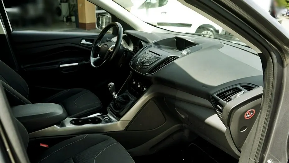 FORD Kuga -