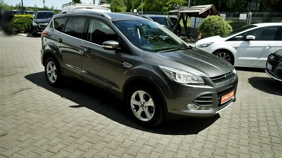 FORD Kuga -