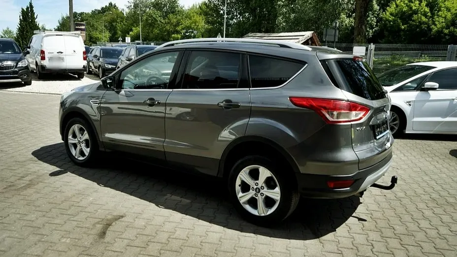 FORD Kuga -