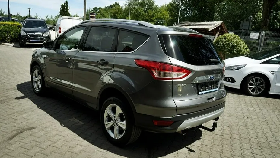 FORD Kuga -