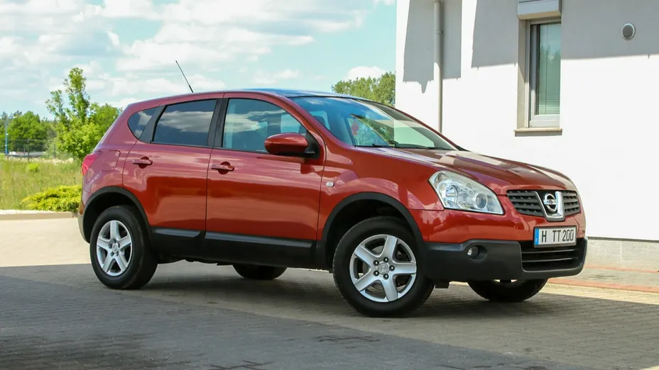 NISSAN Qashqai -
