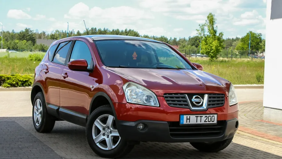 NISSAN Qashqai -