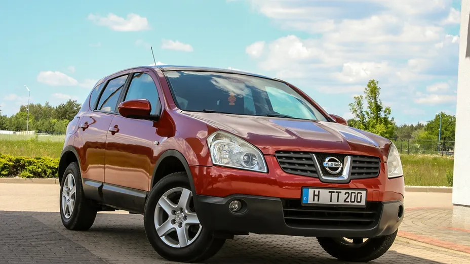 NISSAN Qashqai -