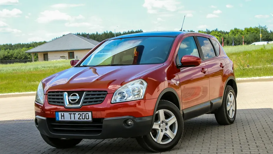 NISSAN Qashqai -