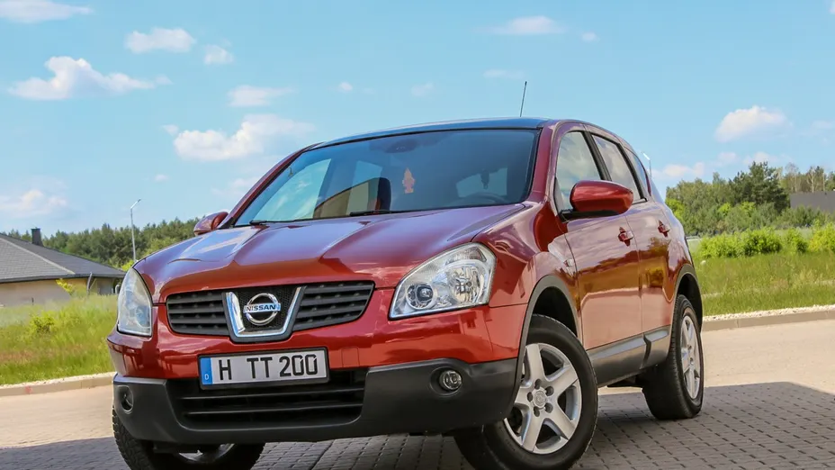 NISSAN Qashqai -