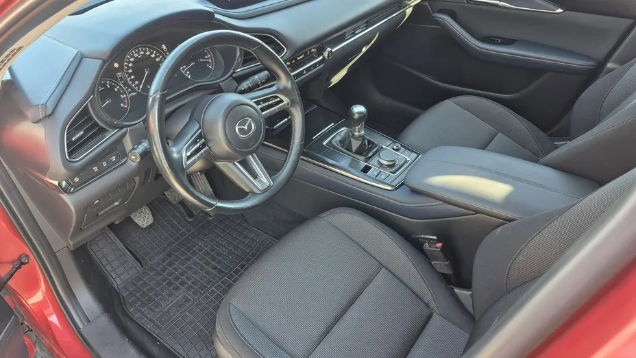 MAZDA CX-30 -