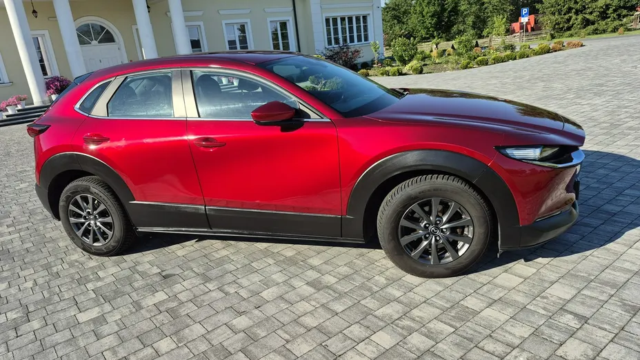 MAZDA CX-30 -